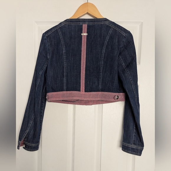 TUZZI Women's (Size 8) Cropped Denim/Jean Jacket W/ Silver Buttons & Pink Accent - Picture 3 of 10